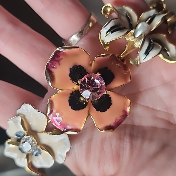 Kenneth j Lane Vintage Enameled Floral Flowers bracelet designer crystal… - Picture 6 of 16